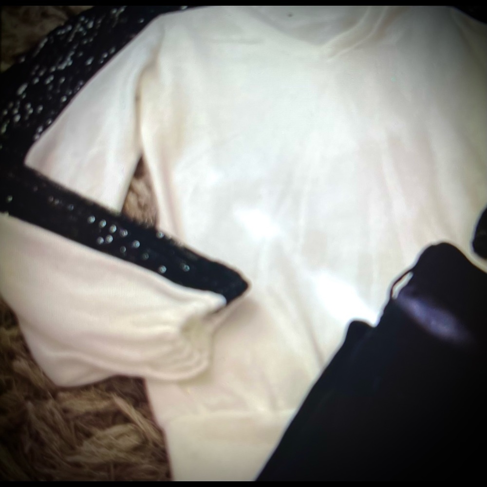 NEW top! - Picture 4 of 14